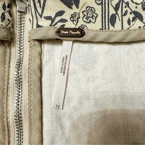 Free People Modern Femme Floral Denim Skirt Size 12 - Picture 5 of 6